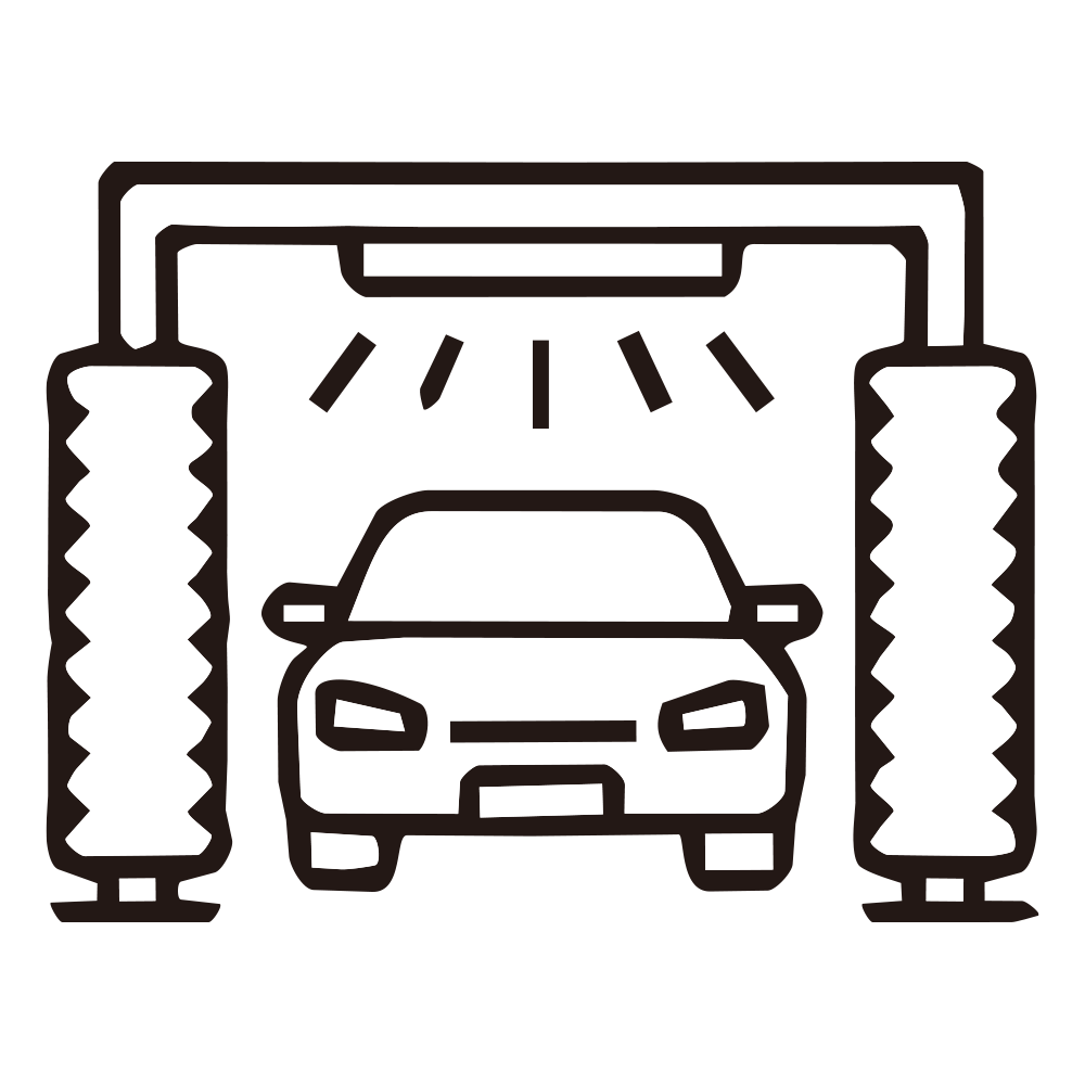 門型洗車機の中で車を洗浄してい